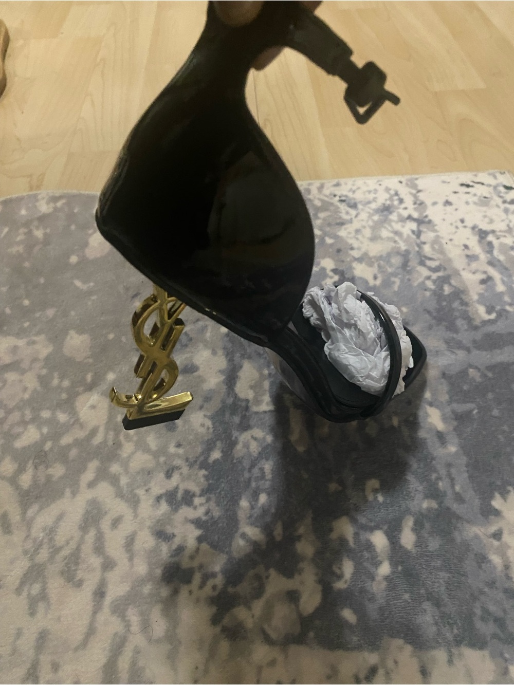 Yves Saint Laurent Black - Picture 3 of 3
